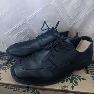 New boys dress shoes